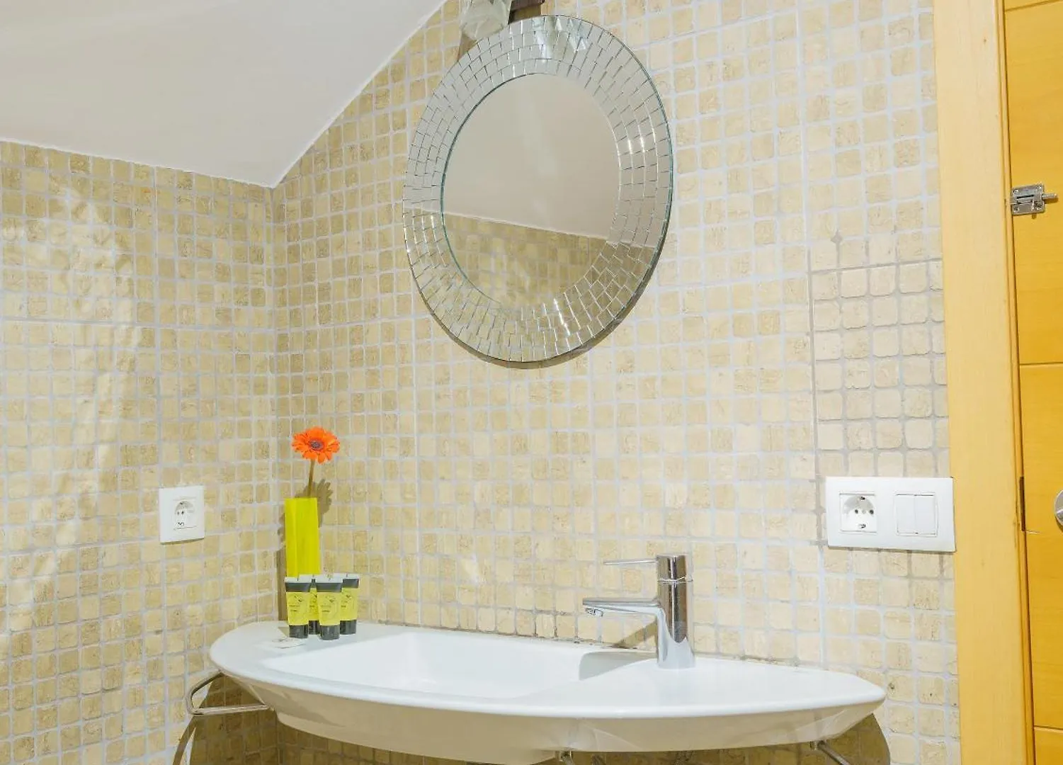 Atico Plaza Cristo De Burgos Apartment Seville Spain